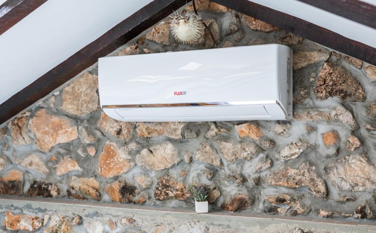 Appartamento Stone House Knez Vrbnik Esterno foto