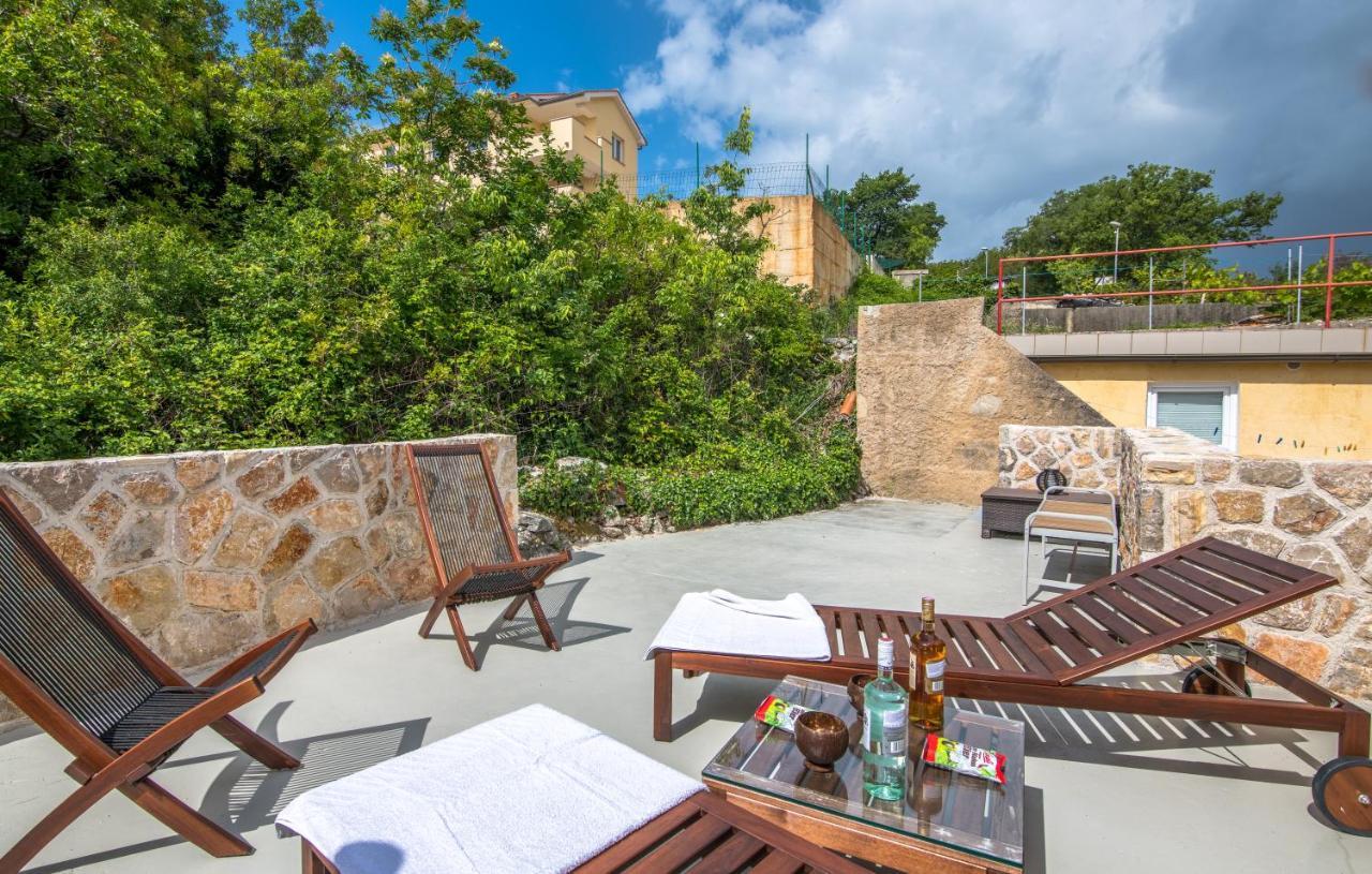 Appartamento Stone House Knez Vrbnik Esterno foto