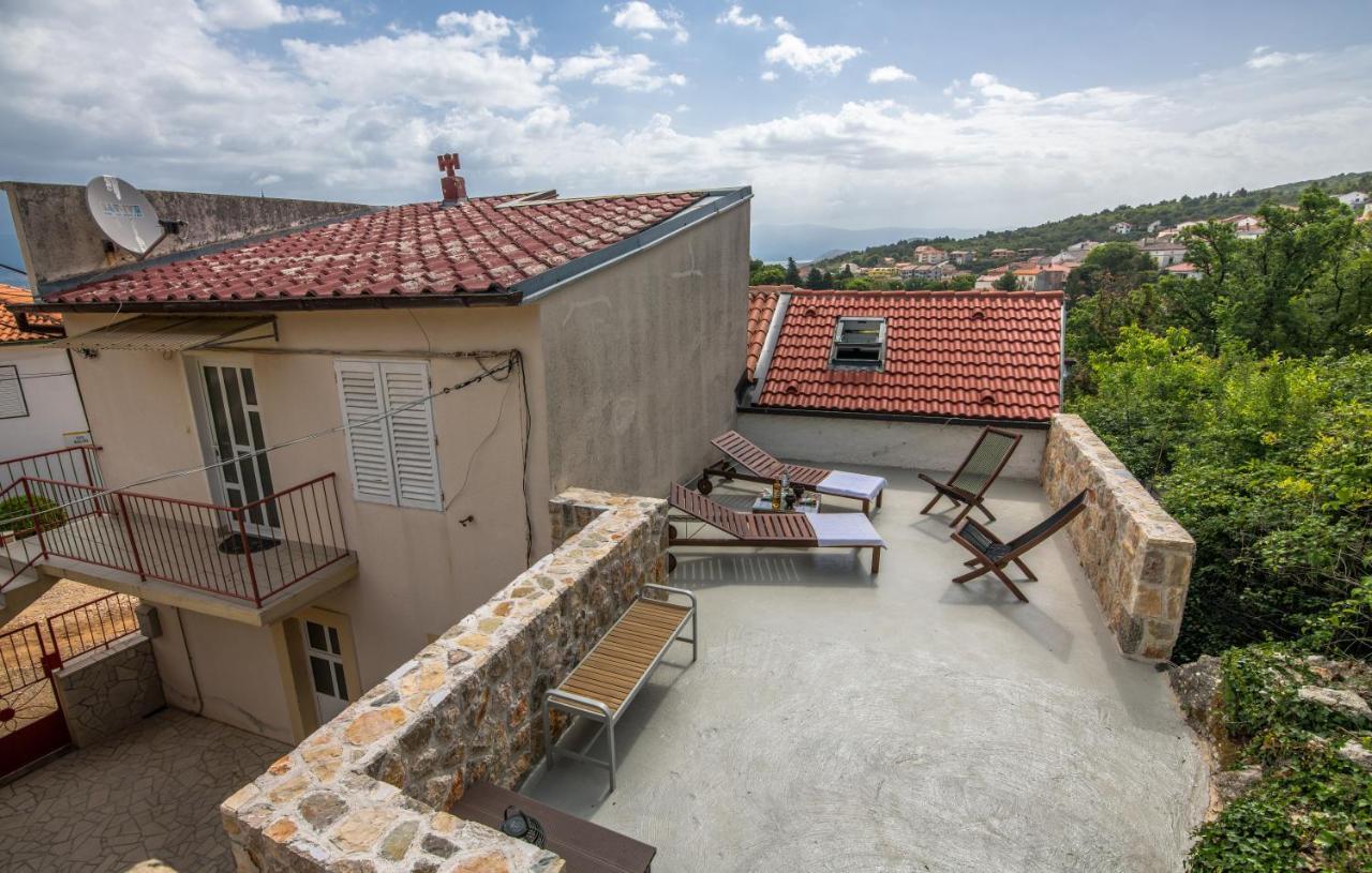 Appartamento Stone House Knez Vrbnik Esterno foto